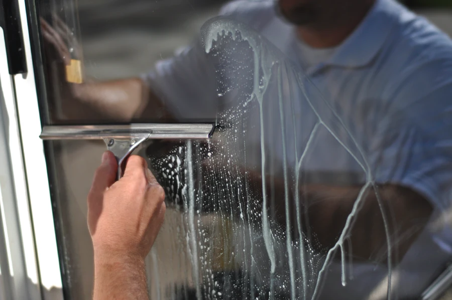 Expert Residential Window Cleaning in Santa Monica, CA Expert Residential Window Cleaning in Santa Monica, CA